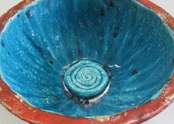 Powiększ zdjęcie: ceramiczna niebiesko-czerwona misa